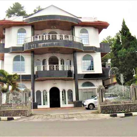 Hotel Asia Bukittinggi Exteriör bild