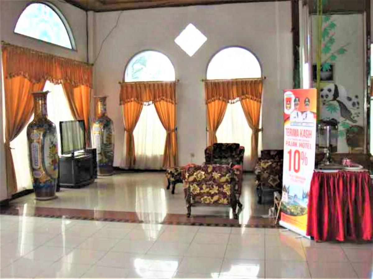 Hotel Asia Bukittinggi Exteriör bild