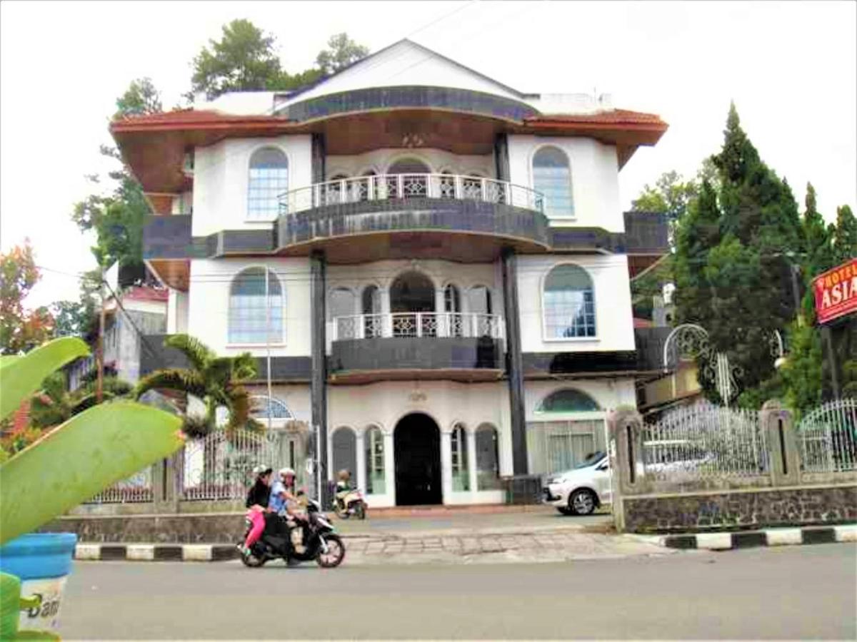 Hotel Asia Bukittinggi Exteriör bild
