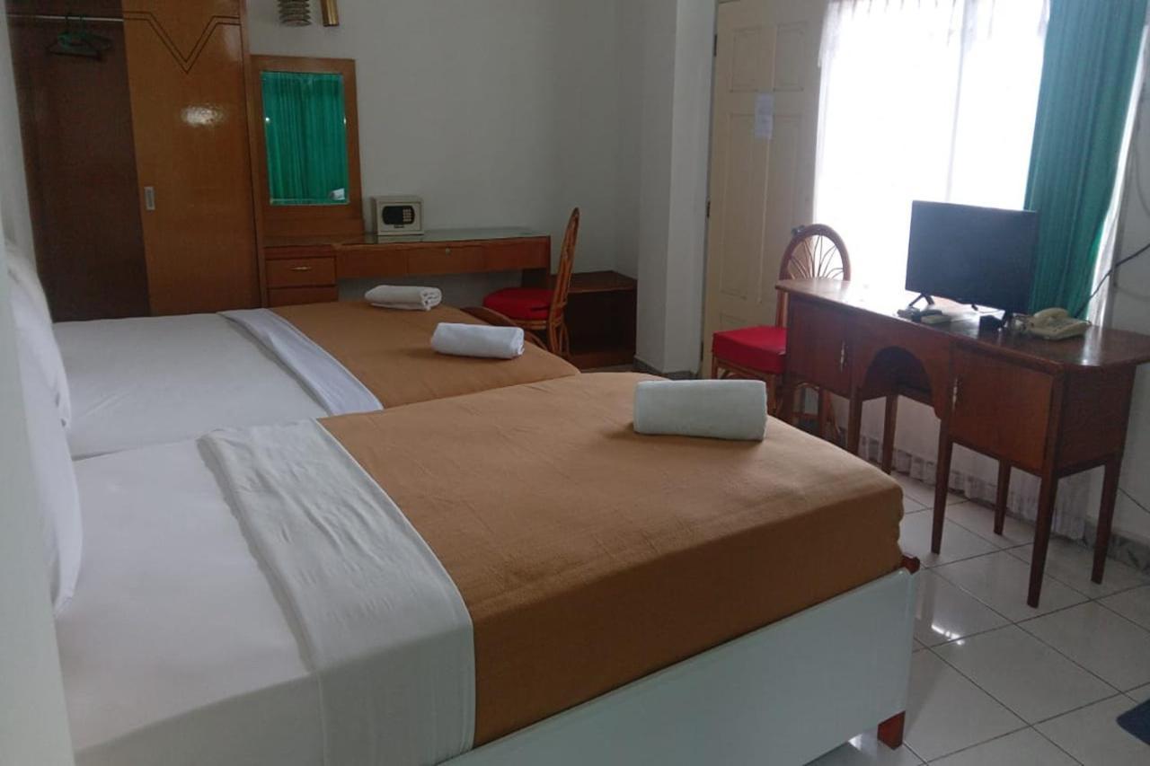 Hotel Asia Bukittinggi Exteriör bild